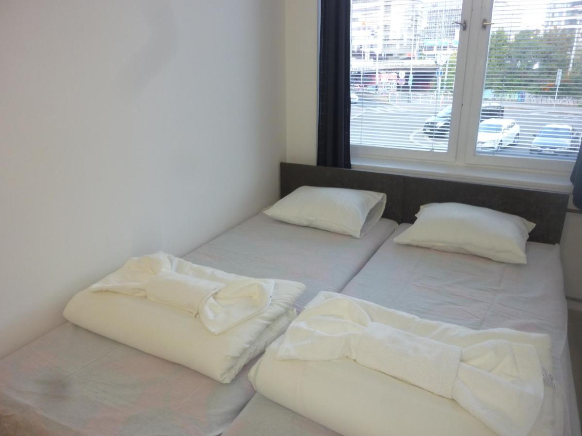 Apartment Van N Прага Екстериор снимка