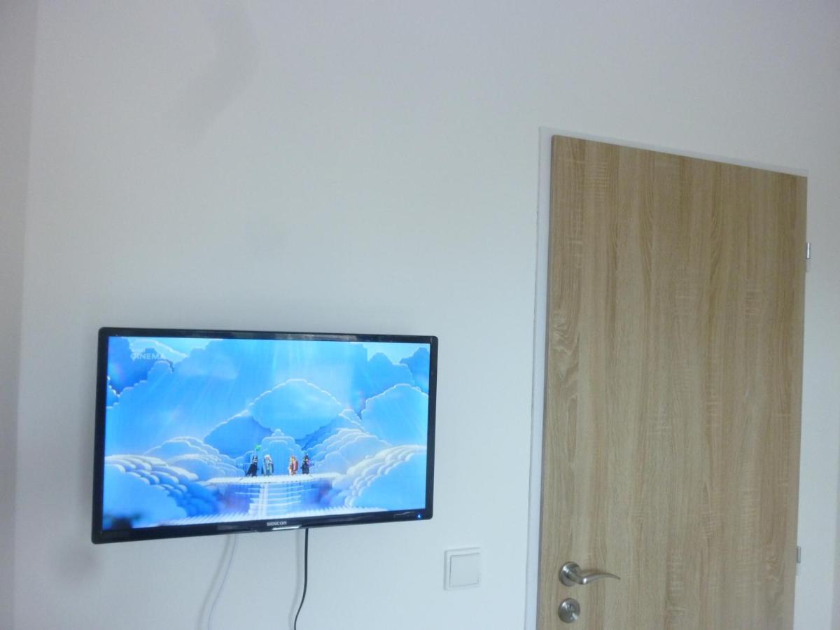 Apartment Van N Прага Екстериор снимка