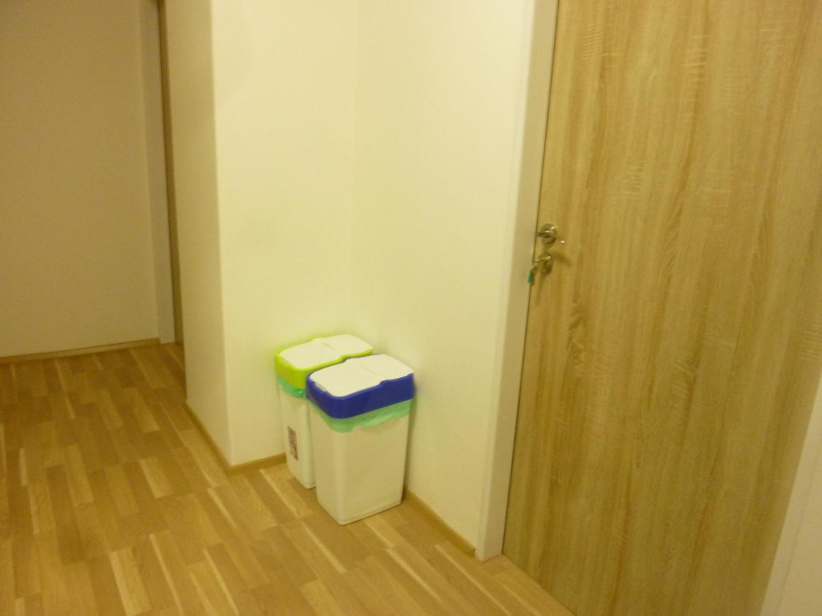 Apartment Van N Прага Екстериор снимка